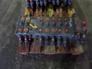 Liebherr Ventilblock